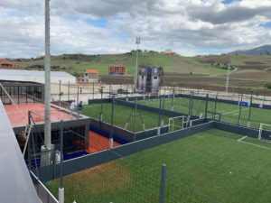 Superficie : (25/15m) Pelouse synthétique dernière génération