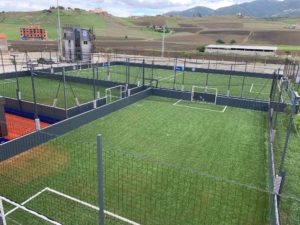 Superficie : (25/15m) Pelouse synthétique dernière génération